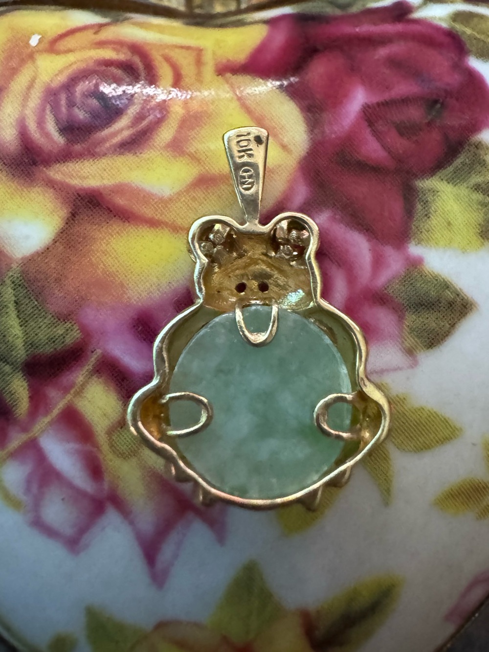 Jade pendant 10K gold lucky charm frog - Picture 3 of 3